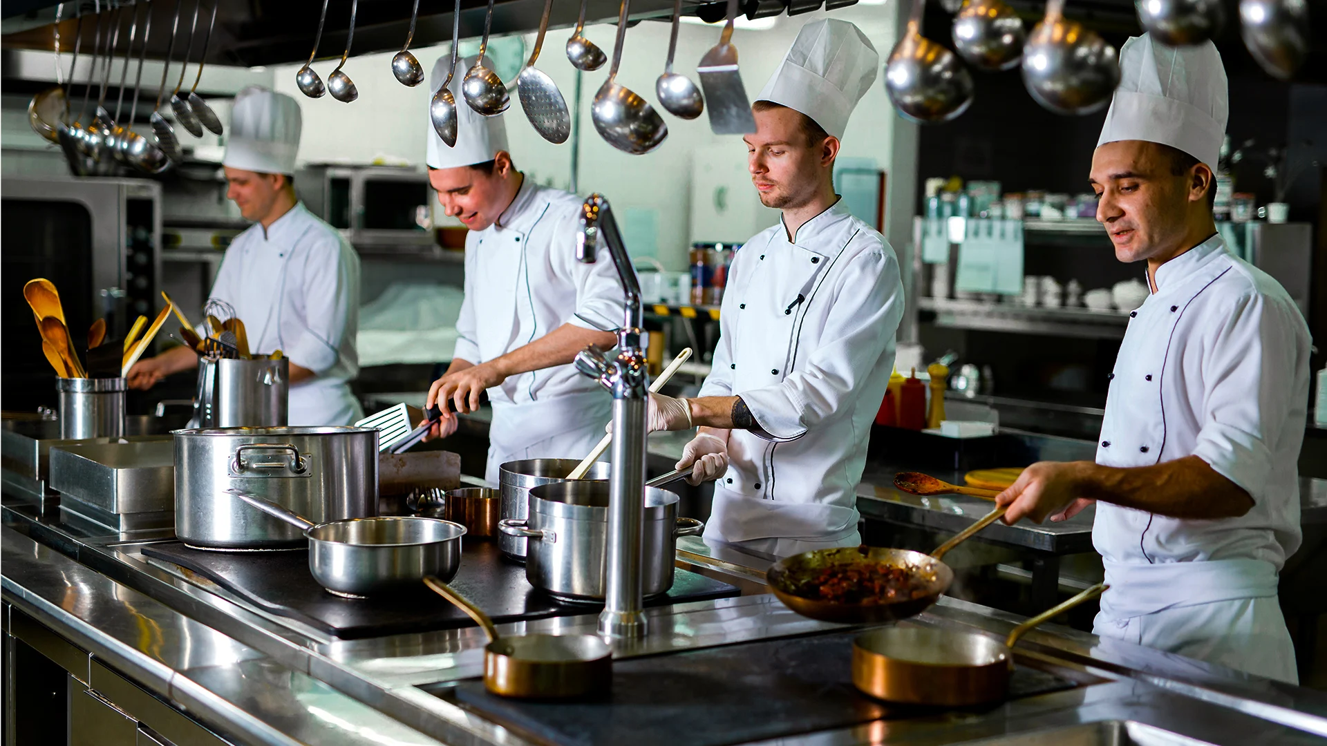 From Kitchen Idea to Successful Brand – Cloud Kitchen Consulting Services Dubai